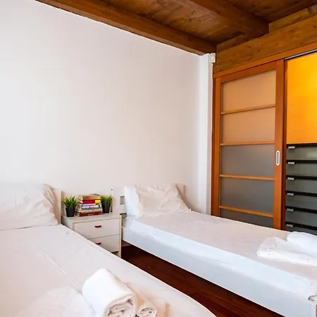 Holiday home Gardappartamenti I Gelsi